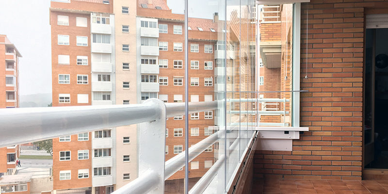 Cerramiento de exterior en la ciudad de Zaragoza Cerramiento de exterior en la ciudad de Zaragoza