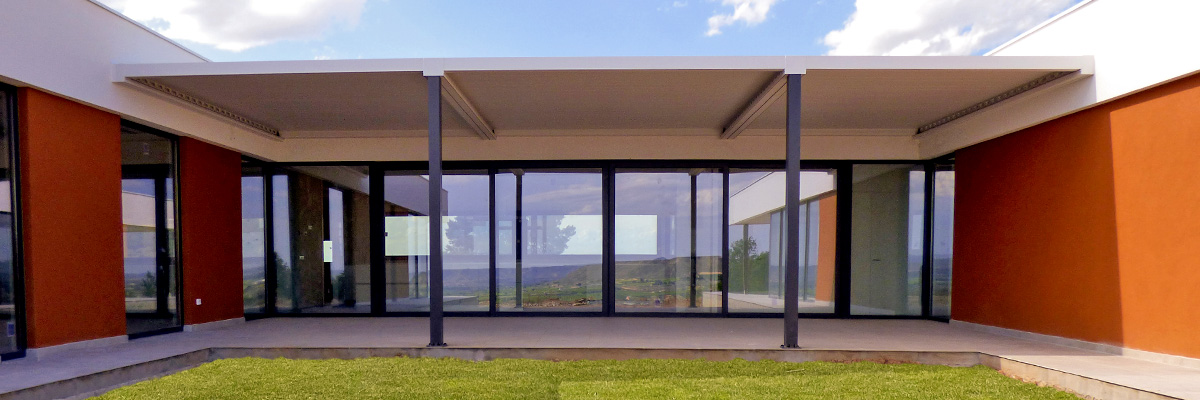 Cerramientos de terrazas y cortinas de cristal en Zaragoza