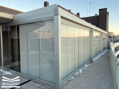 Cerramientos de terrazas en ático techo fijo