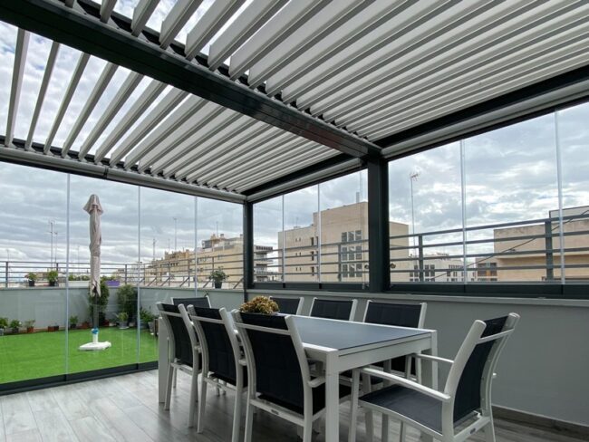 cerramientos terraza y pérgolas bioclimáticas en aticos zaragoza